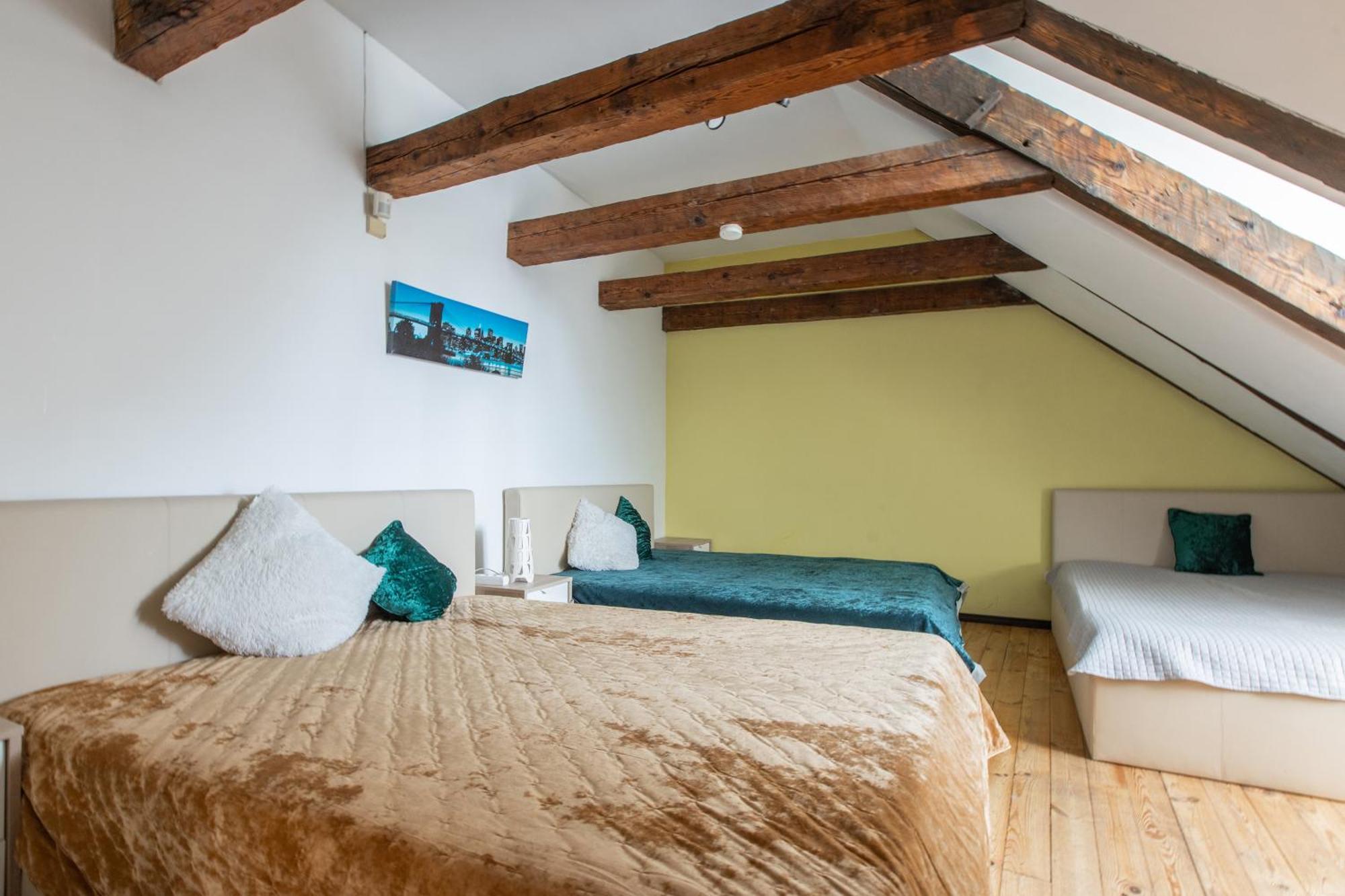 Mansard In Old Town Apartment Riga Ngoại thất bức ảnh